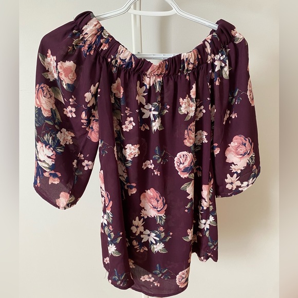 Off shoulder blouse - Picture 2 of 2